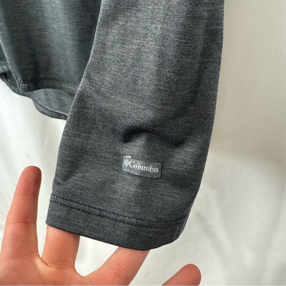 Columbia Women’s M Heather Grey Long Sleeve Shirt Lightweight Casual Relaxed Fit - Picture 3 of 10